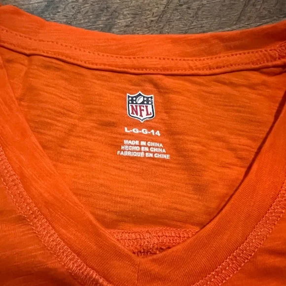 NFL Denver Broncos Tee T-Shirt Girl Fitted Lg 14 Football Short Sleeve Orange - Picture 3 of 5